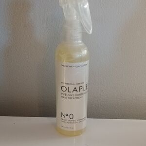 OLAPLEX No.0 Bond Building Treatment in Clear and White